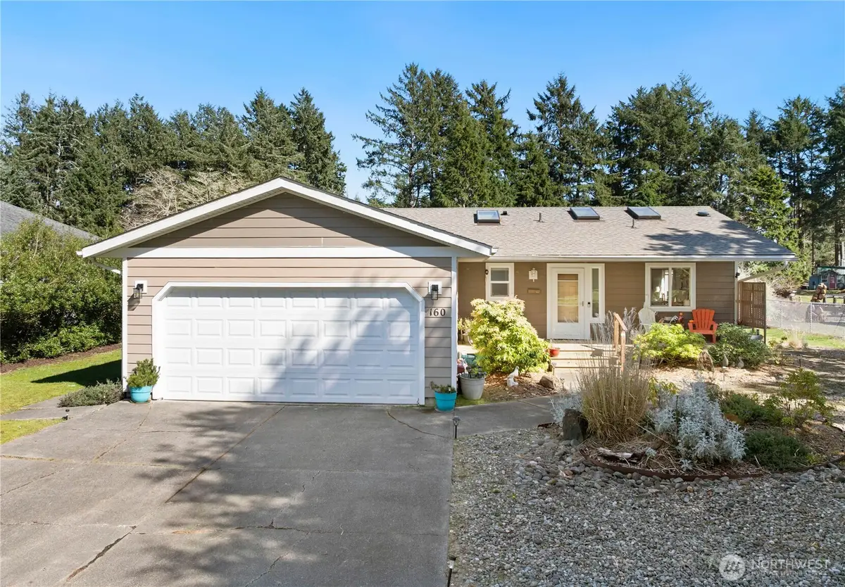 160 Dolphin Avenue Ne, Ocean Shores, WA 98569 - #1