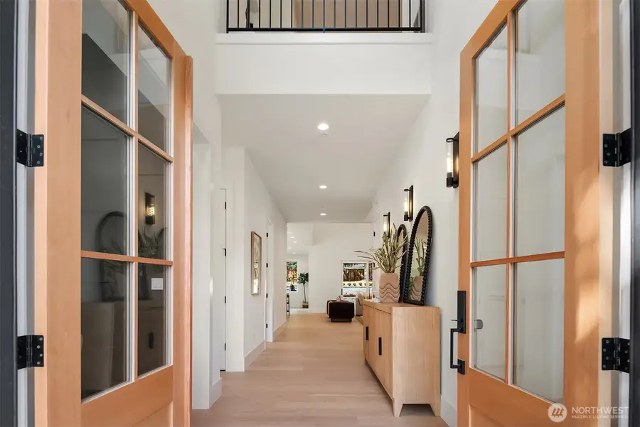 1917 166th Place Ne, Bellevue, WA 98008 - #2