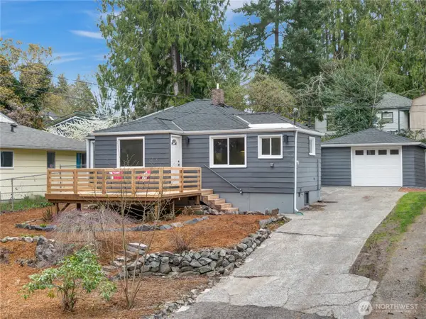 2450 Marine Drive, Bremerton, WA 98312