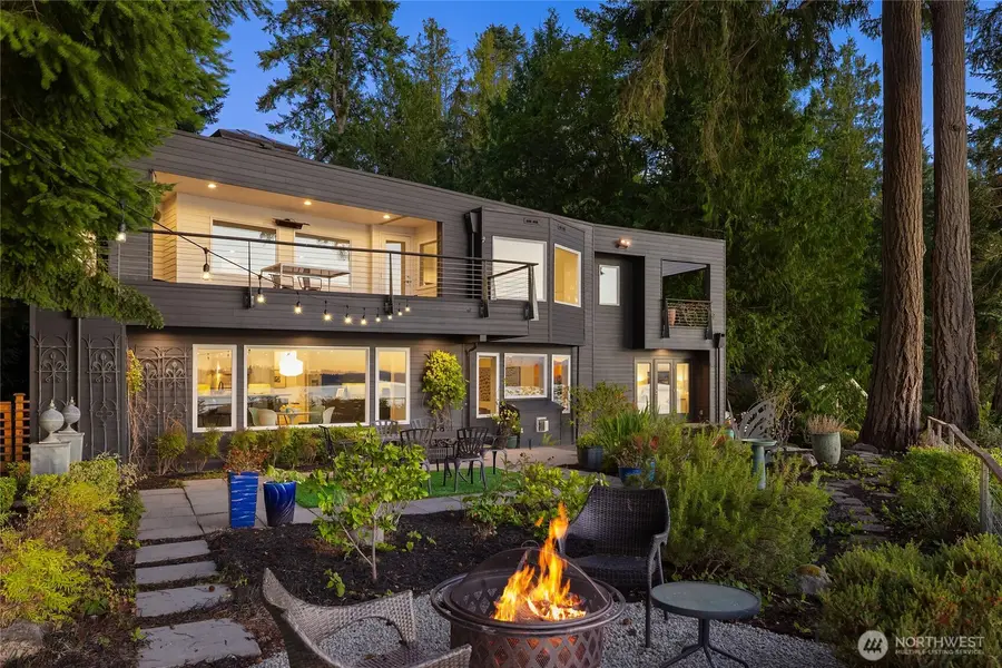 12145 Arrow Point Loop Ne, Bainbridge Island, WA 98110 - #2