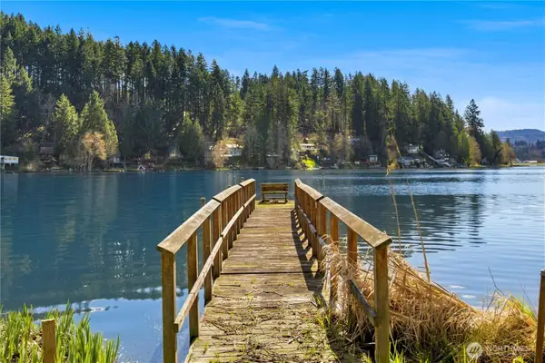 39201 Orville Road E, Eatonville, WA 98328