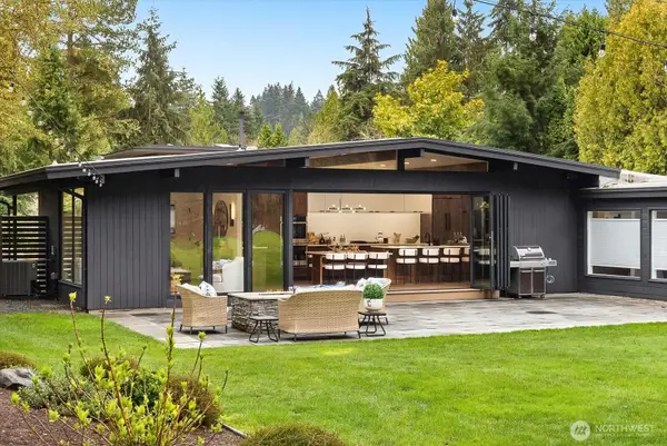 17061 10th Avenue Nw, Shoreline, WA 98177