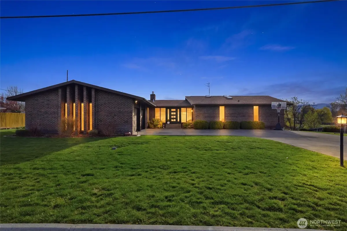 1319 Barleen Drive, Walla Walla, WA 99362 - #1