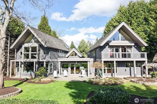 8777 Goshawk Road, Blaine, WA 98230