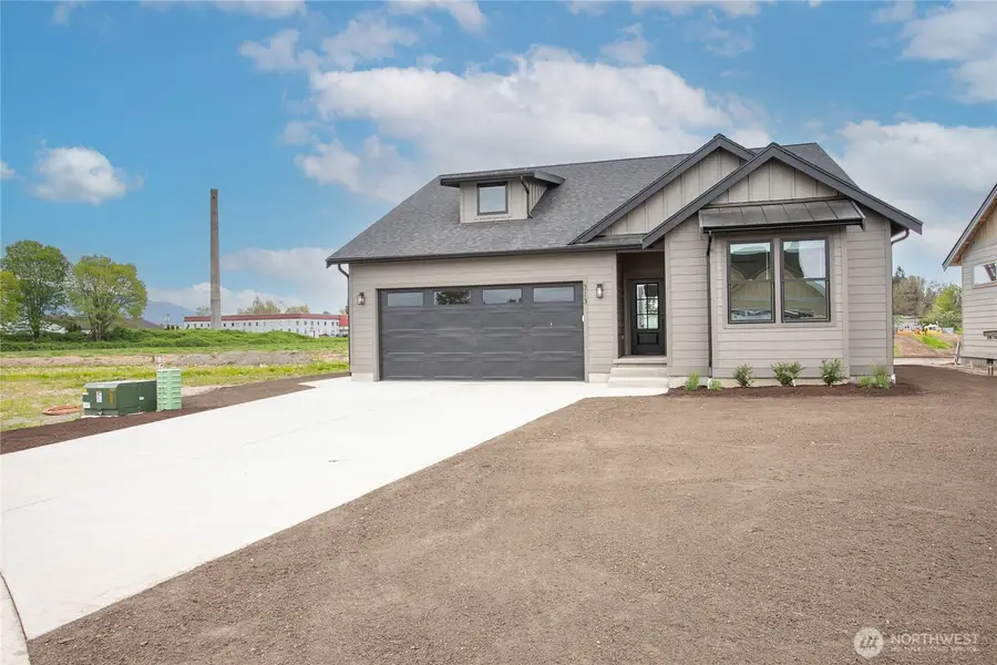 313 W 3rd Street, Everson, WA 98247 - #3