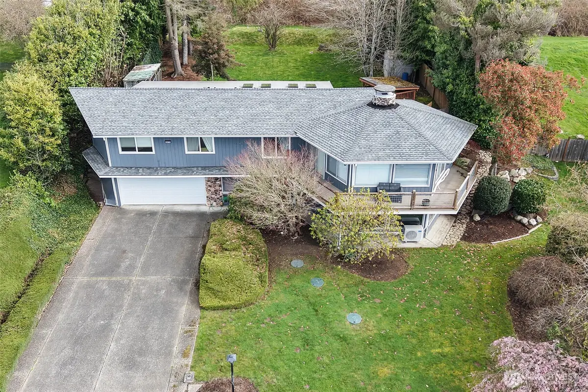 9678 Crest Dr, Blaine, WA 98230 - #1