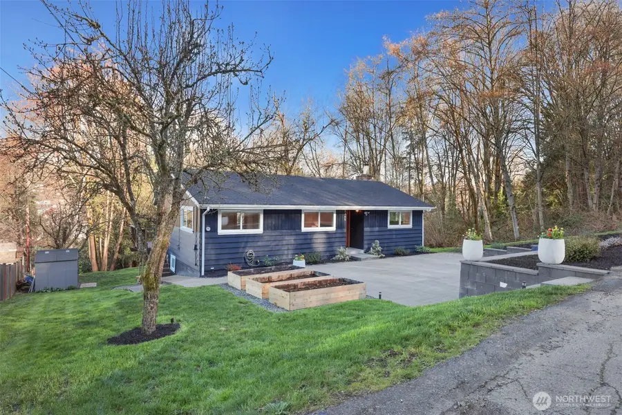 6346 26th Avenue Sw, Seattle, WA 98106 - #2