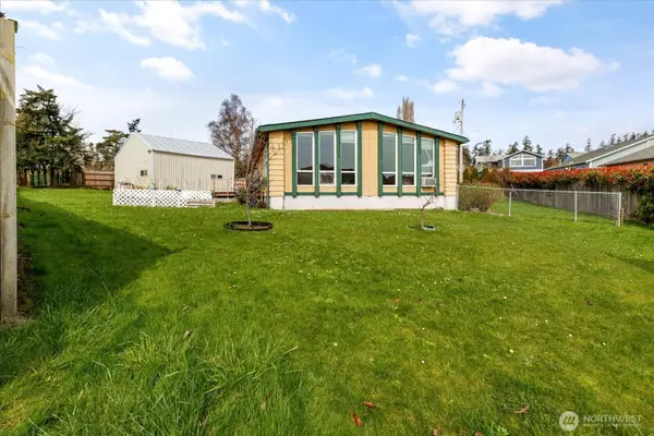 801 Walker Avenue, Oak Harbor, WA 98277