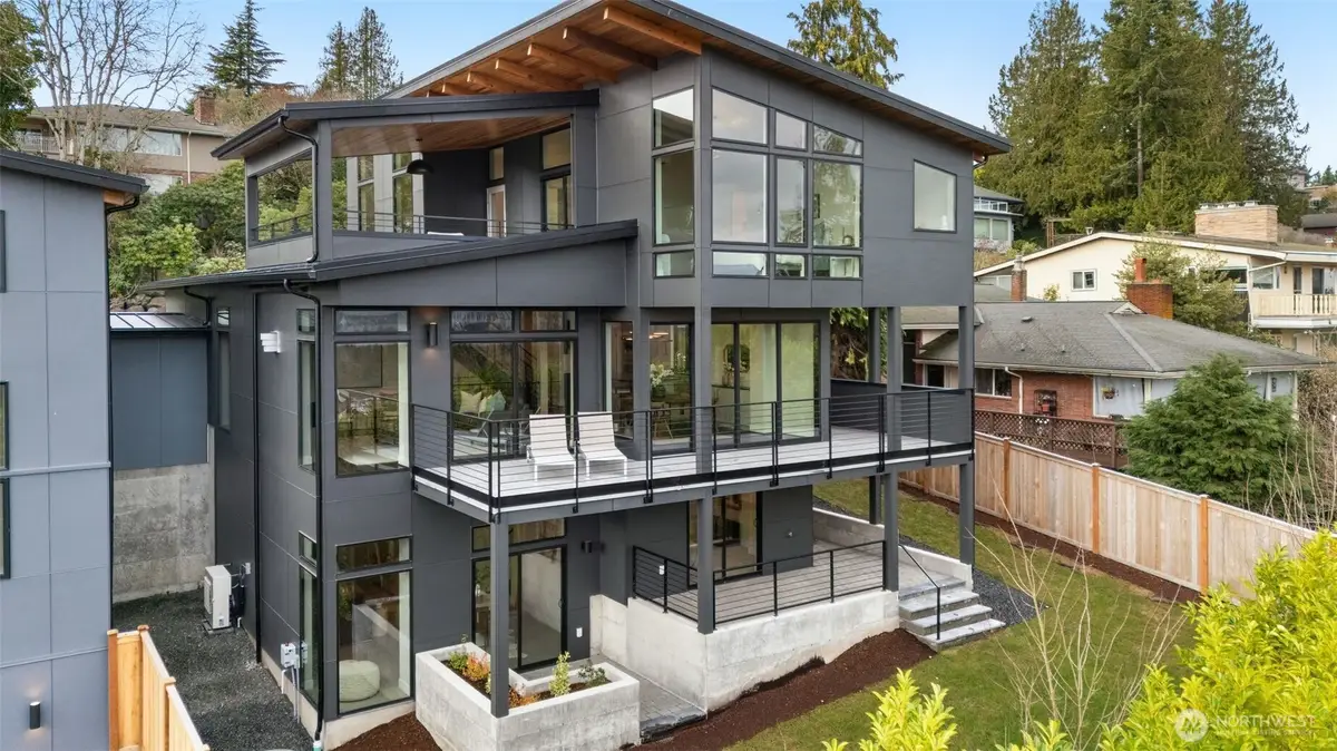 6038 50th Avenue Ne, Seattle, WA 98115 - #1