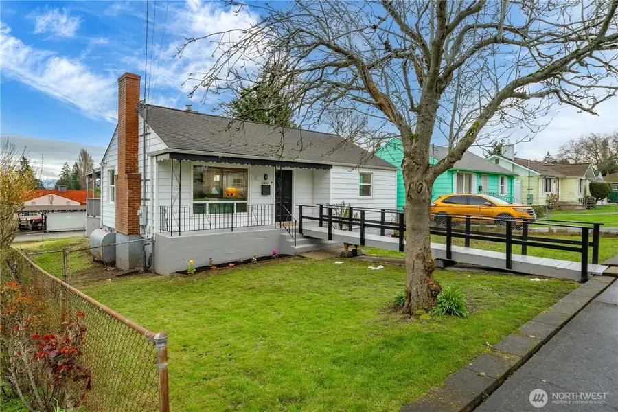 13856 37th Avenue S, Tukwila, WA 98168 - #2