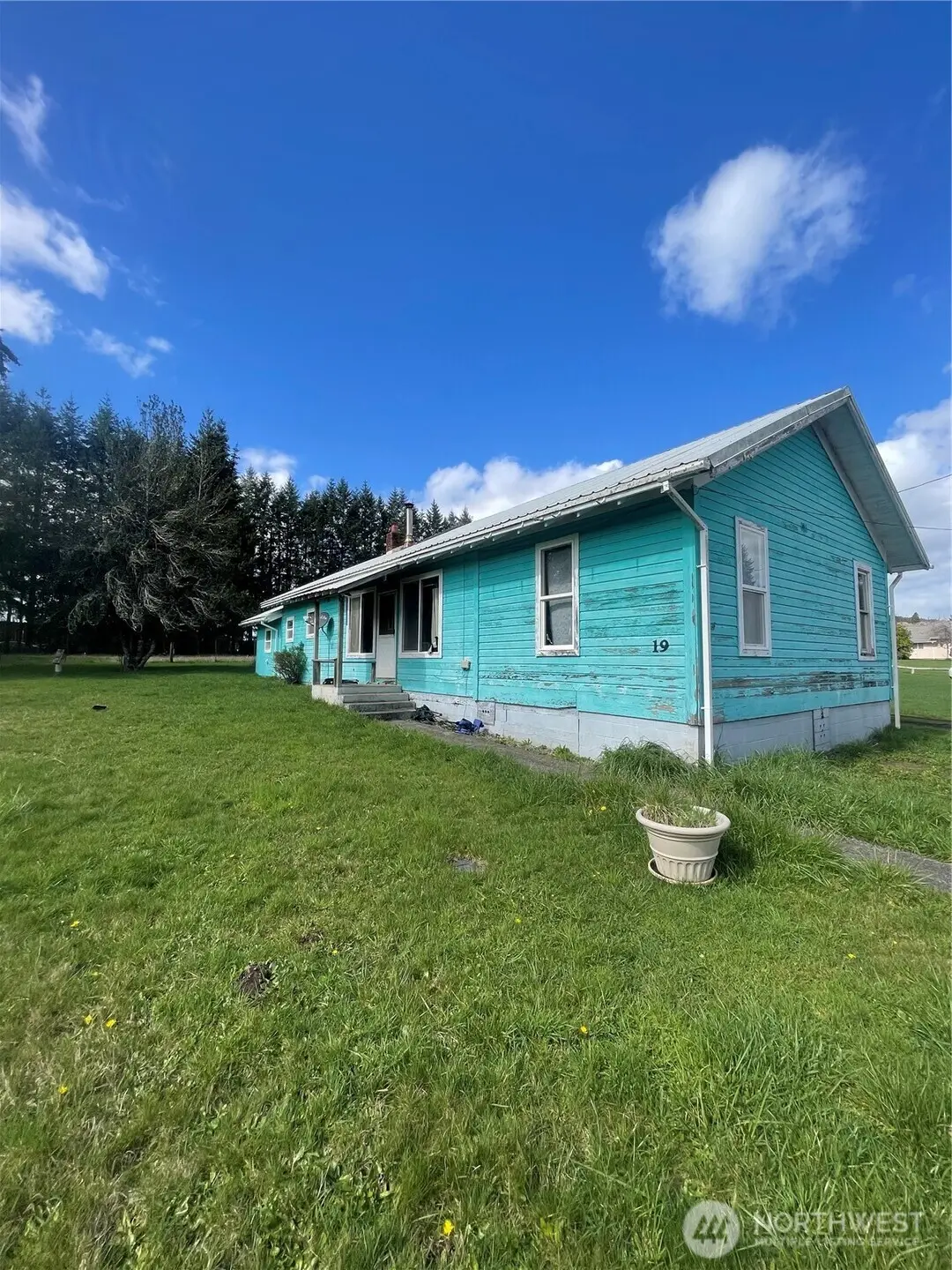 19 Fairley Street, Raymond, WA 98577 - #1