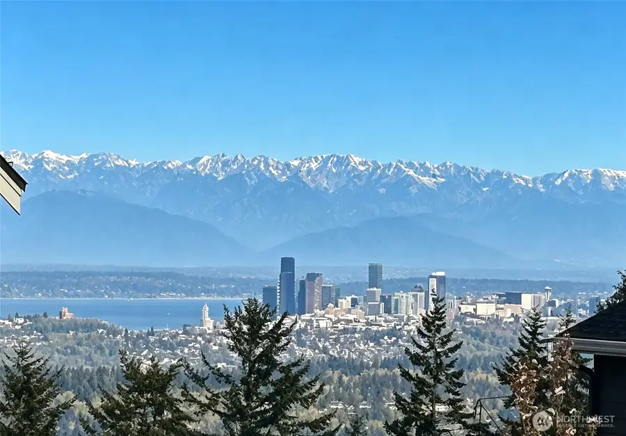 7050 171st Avenue Se, Bellevue, WA 98006 - #3