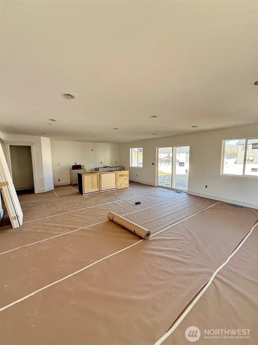 150 Juanita Way, Malaga, WA 98828 - #2