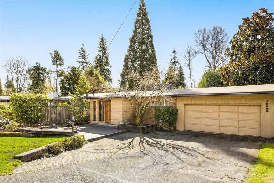 10529 NE 20th Place, Bellevue, WA 98004 - #2