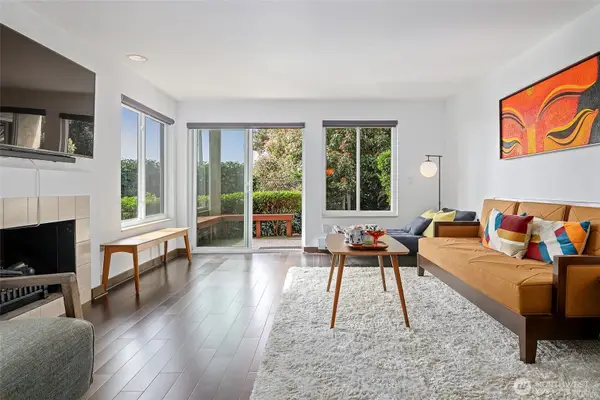 135 N 46th Street #101, Seattle, WA 98103