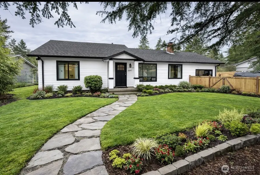 8811 Wildwood Avenue Sw, Lakewood, WA 98498 - #2