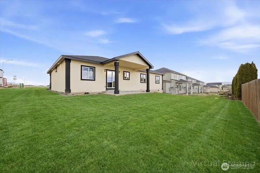 320 Victoria Street, Sunnyside, WA 98944 - #2