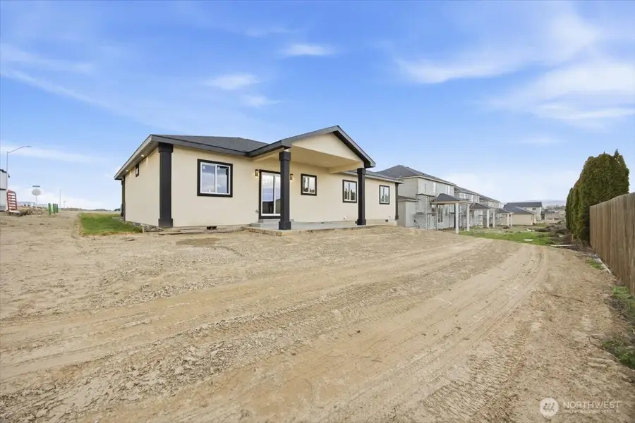 320 Victoria Street, Sunnyside, WA 98944 - #3