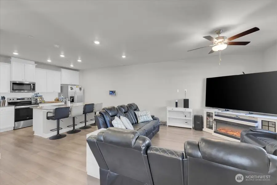 8576 35th Place Ne, Marysville, WA 98270 - #3