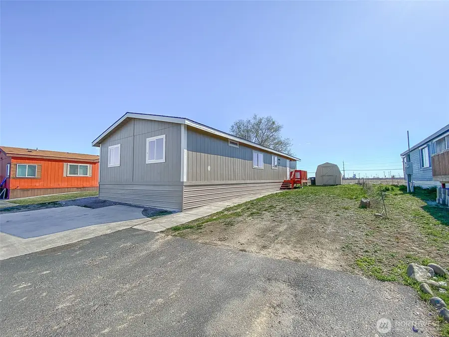 4000 Longview Street Ne #96, Moses Lake, WA 98837 - #3