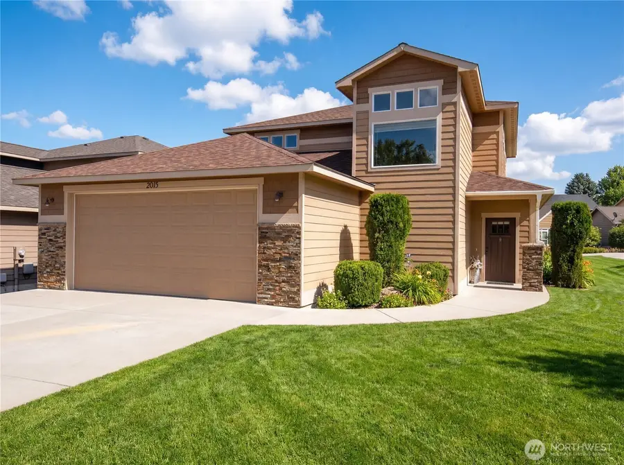 2015 Woodridge Street, Wenatchee, WA 98801 - #2