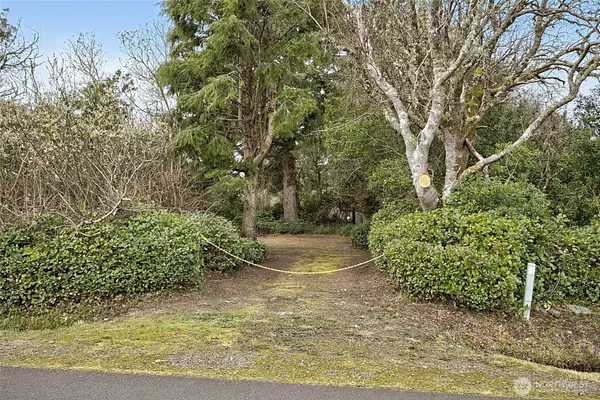 189 S Narwhal Loop Sw #597, Ocean Shores, WA 98569