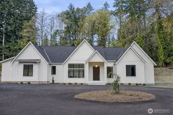 275 Island Boulevard, Fox Island, WA 98333