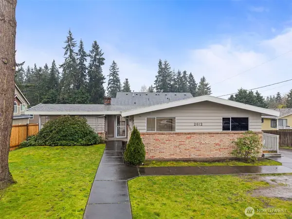 2612 204th Street Sw, Lynnwood, WA 98036