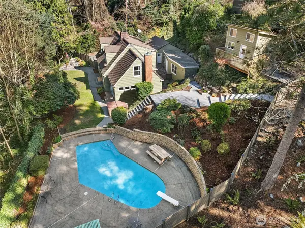 2431 SW 149th Place #115, Burien, WA 98166