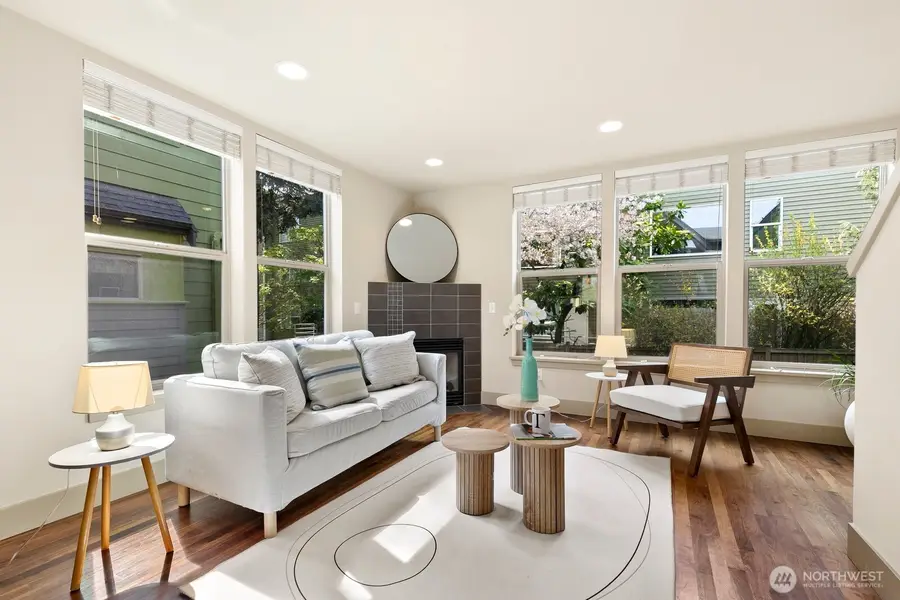 3431 Meridian Avenue N, Seattle, WA 98103 - #2