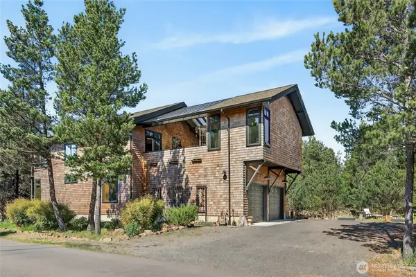 306 6th Street Nw, Long Beach, WA 98631