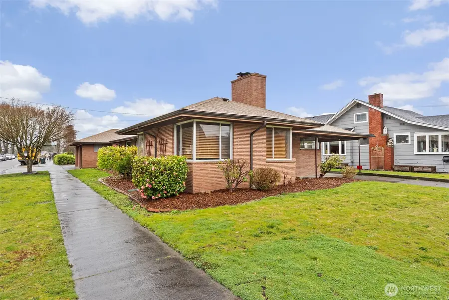 501 N Oak Street, Centralia, WA 98531 - #2