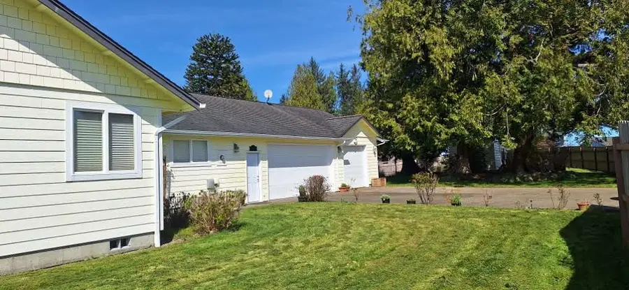 10 Spruce Court, South Bend, WA 98586 - #3