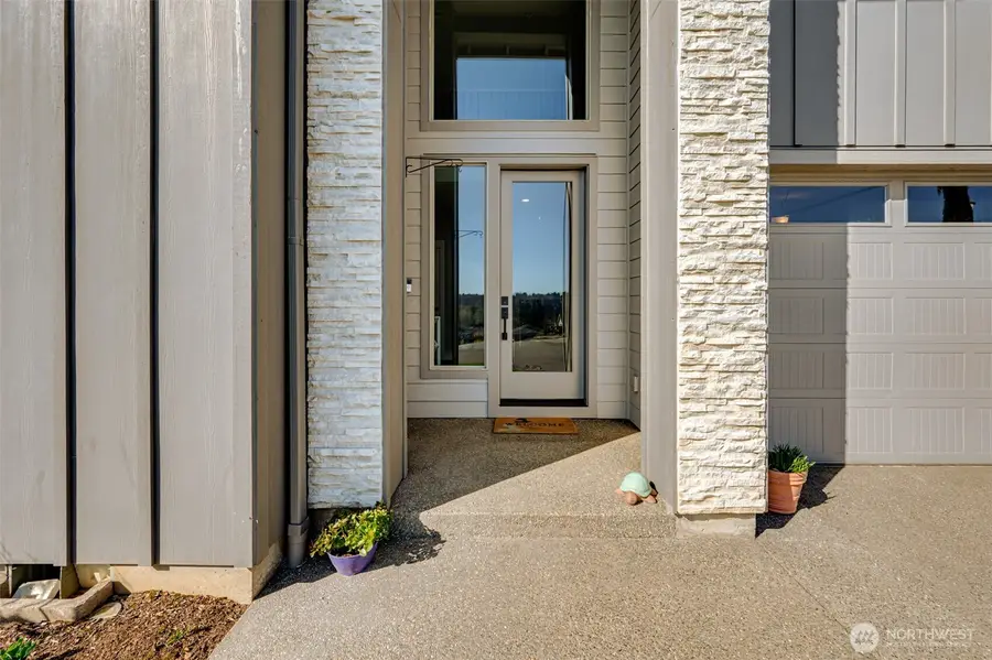 123 W 13th Way, La Center, WA 98629 - #2