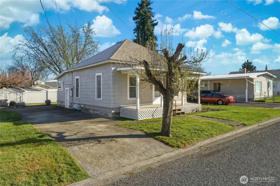 116 SW 9th Street, College Place, WA 99324 - #2