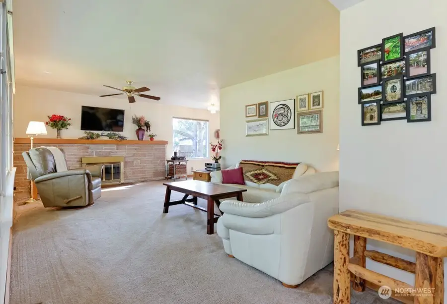 10221 132nd Avenue Ne, Kirkland, WA 98033 - #3