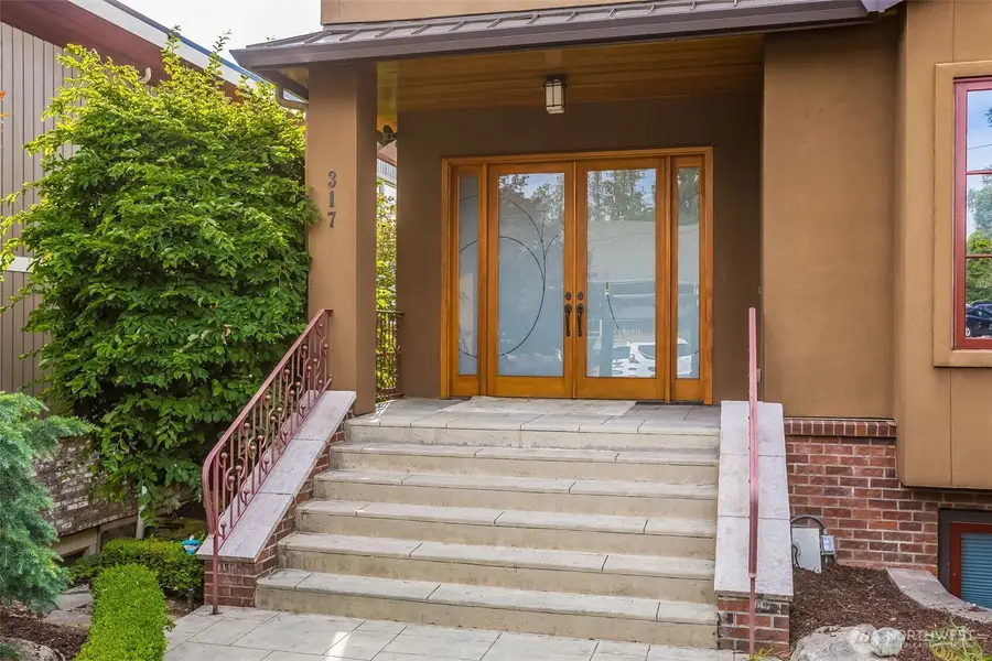 317 1st Street, Kirkland, WA 98033 - #3