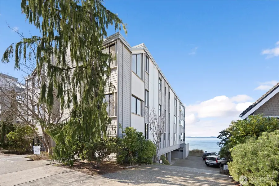 3051 Alki Avenue Sw #C, Seattle, WA 98116 - #3