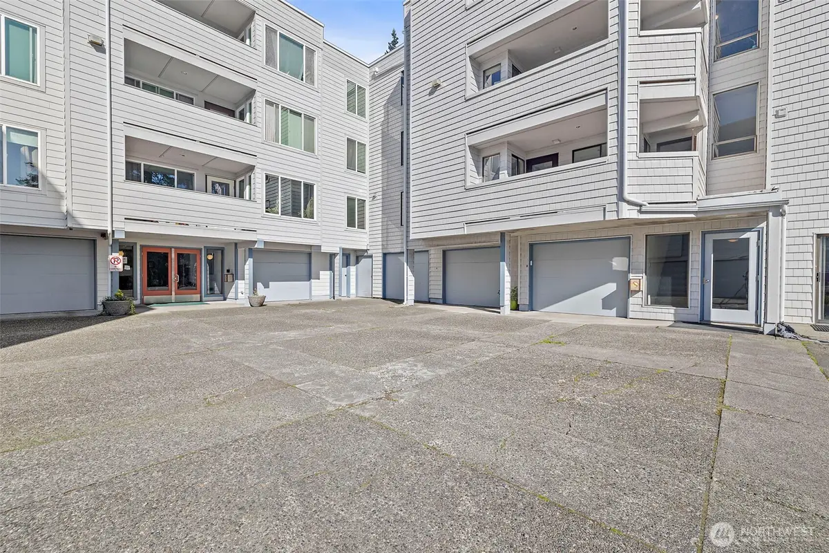 17417 Ashworth Avenue N #201, Shoreline, WA 98133 - #1