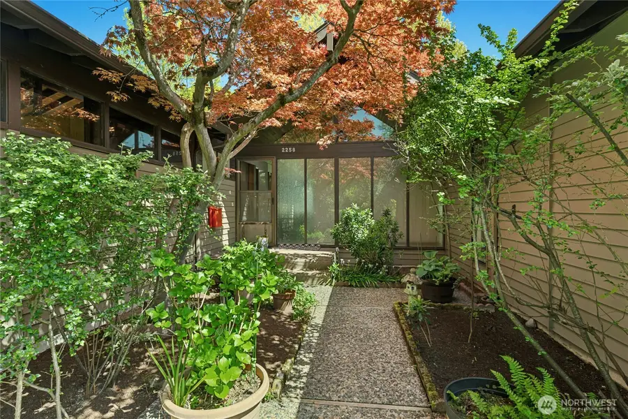 2258 40th Avenue E, Seattle, WA 98112 - #2