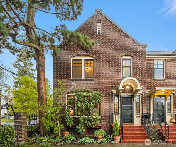 4800 Fremont Avenue N #202, Seattle, WA 98103