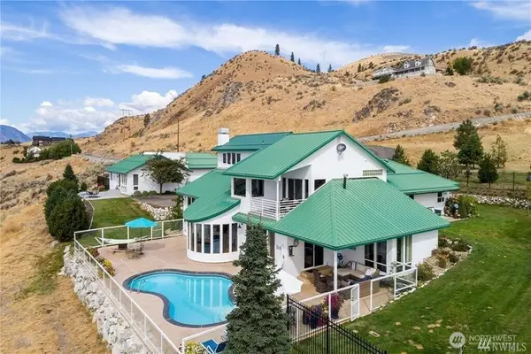 335 Henderson Road, Chelan, WA 98816