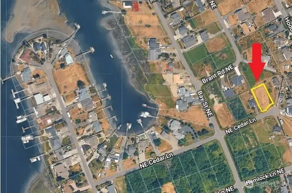 5180 NE Cedar Lane, Hansville, WA 98340