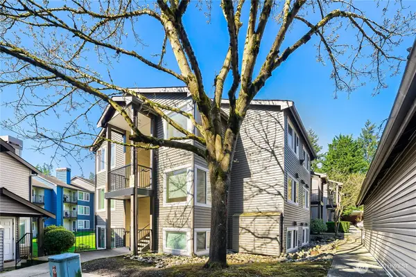 26221 116th Avenue Se #F301, Kent, WA 98030