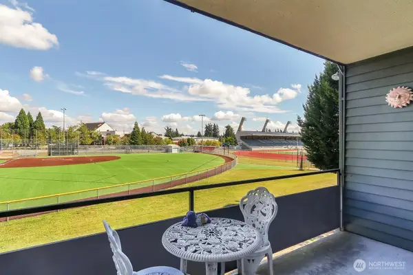 7924 212th Street Sw #211, Edmonds, WA 98026