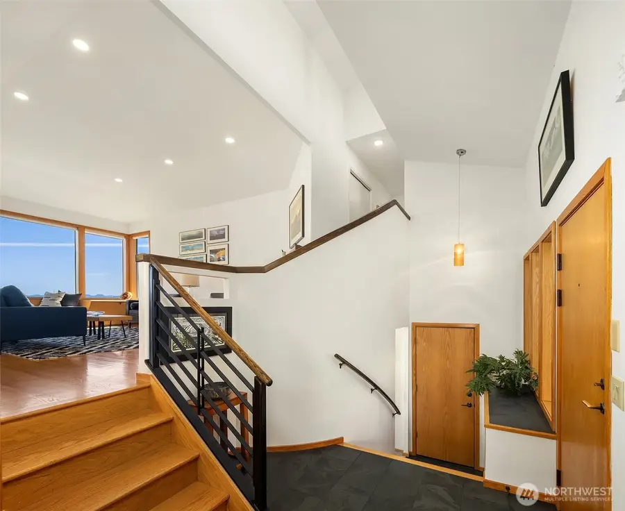 7756 58th Avenue Ne, Seattle, WA 98115 - #3