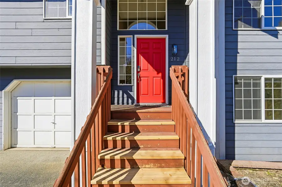 212 9th Street, Snohomish, WA 98290 - #2