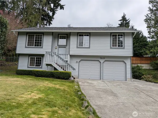 7537 NE Beachwood Avenue, Poulsbo, WA 98370
