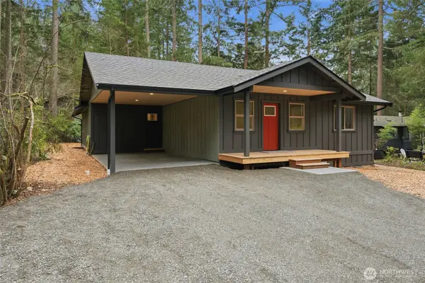 11408 Laurel Place, Anderson Island, WA 98303
