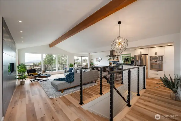 2433 Crestline Street, Ferndale, WA 98248